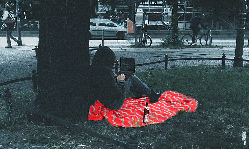 Anonyme de délivre en action