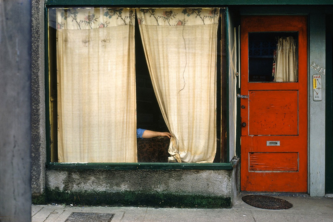 Fred Herzog : Curtains. 1972