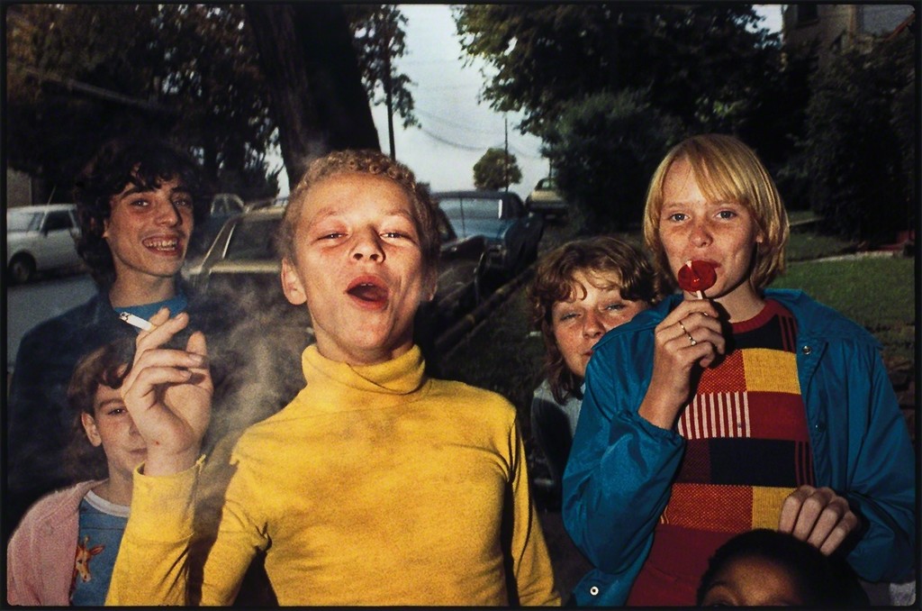 Mark Cohen : Boy in yellow shirt smoking, Scranton, Pennsylvania, 1977