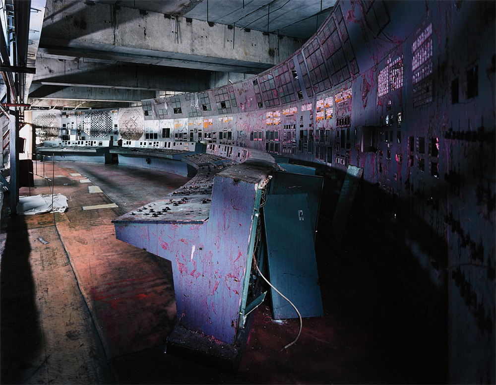 Robert Polidori : Control Room, Reactor 4, Chernobyl, 2001